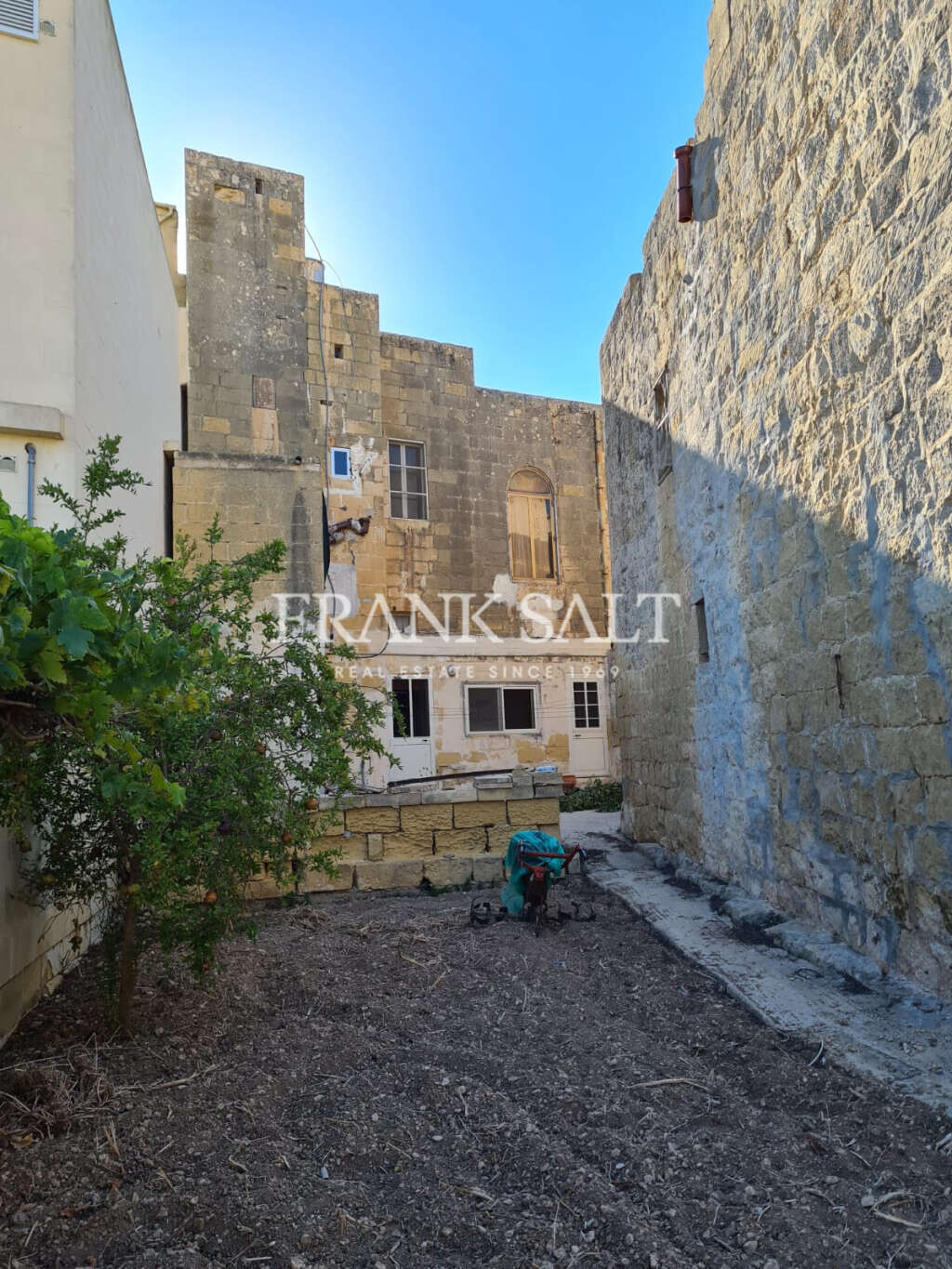 Xewkija, Gozo, 4 Bedrooms Bedrooms, ,For Sale,FRSA-114936