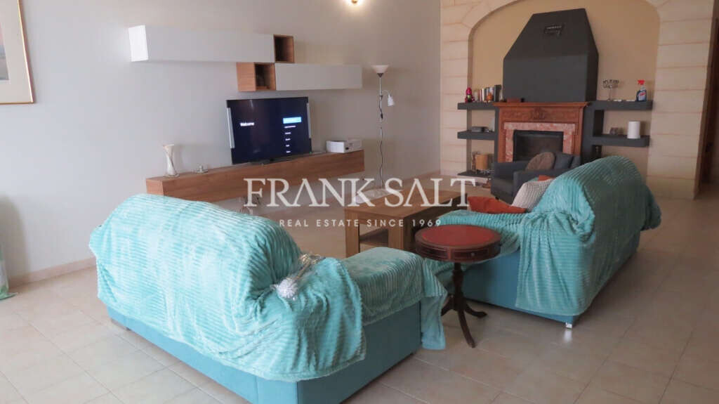 Zabbar, 3 Bedrooms Bedrooms, ,2 BathroomsBathrooms,For Sale,FRSA-216208