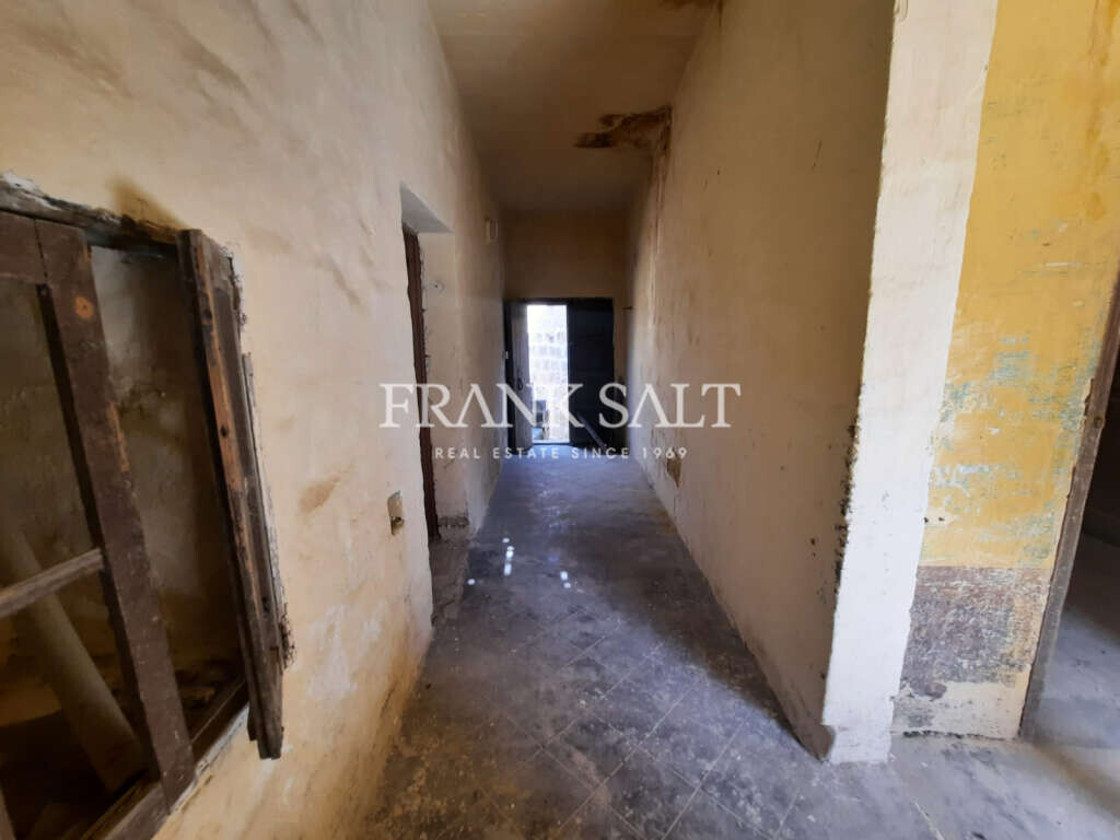 Kercem, Gozo, 4 Bedrooms Bedrooms, ,For Sale,FRSA-160323