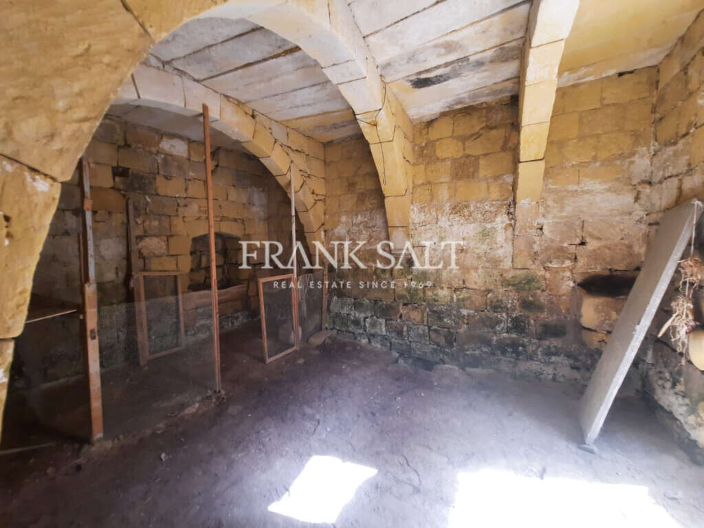 Kercem, Gozo, 4 Bedrooms Bedrooms, ,For Sale,FRSA-160323