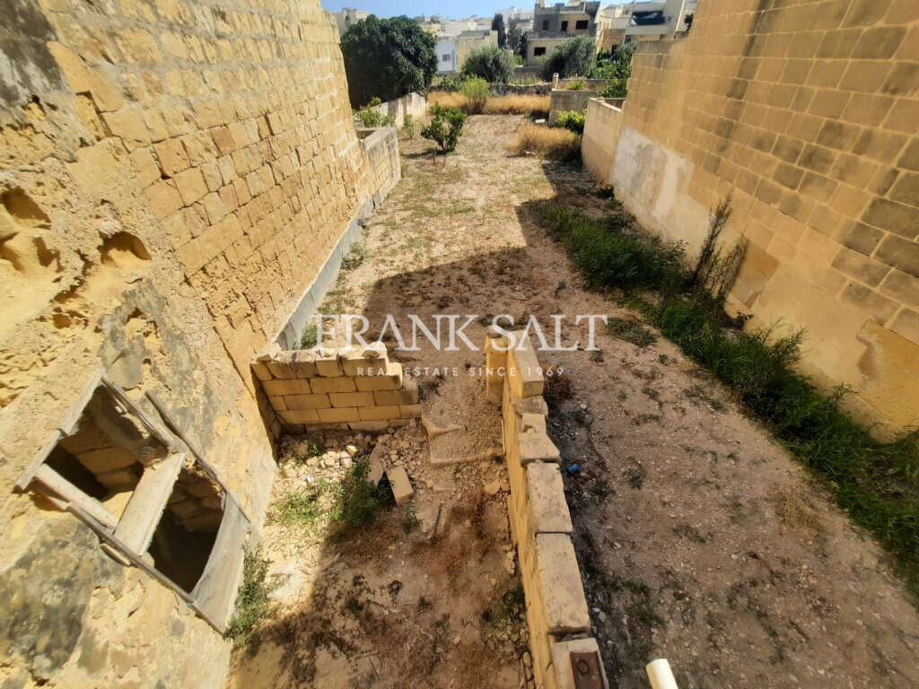 Kercem, Gozo, 4 Bedrooms Bedrooms, ,For Sale,FRSA-160323