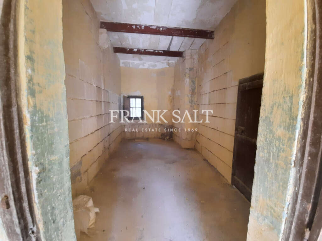 Kercem, Gozo, 4 Bedrooms Bedrooms, ,For Sale,FRSA-160323