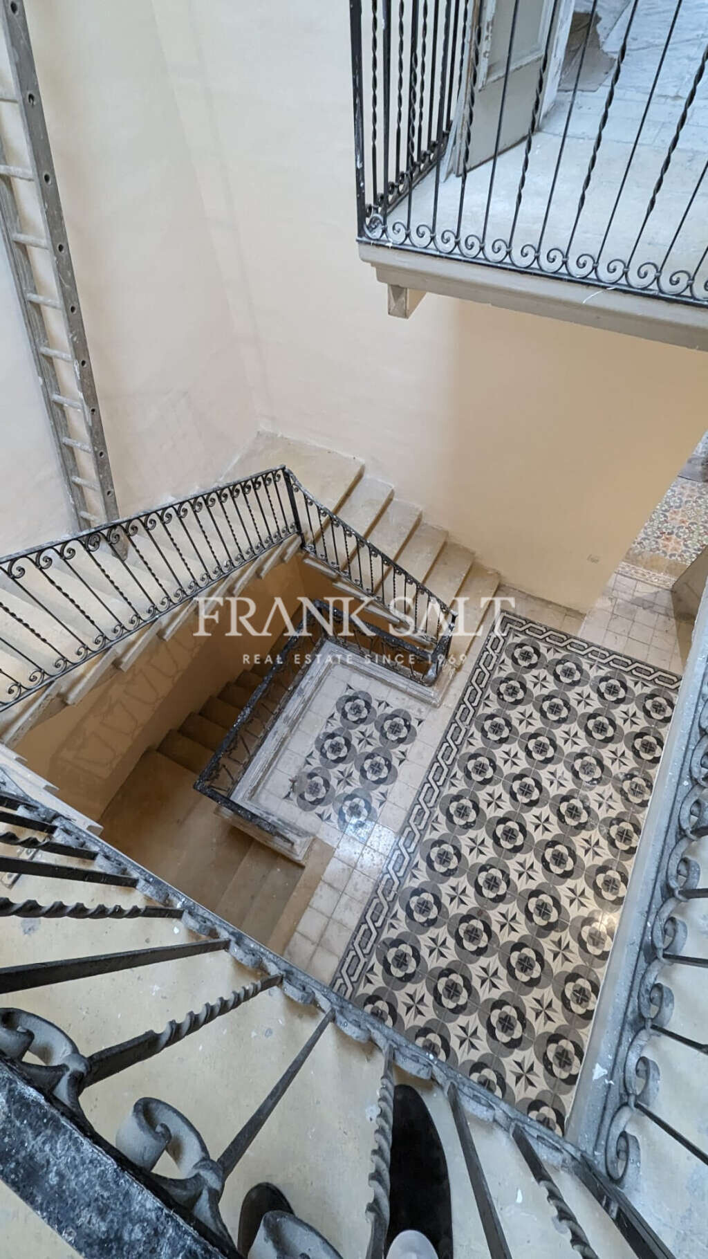 Hamrun, 14 Bedrooms Bedrooms, ,2 BathroomsBathrooms,For Sale,FRSA-916494