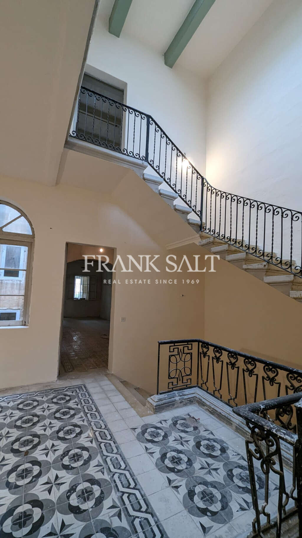 Hamrun, 14 Bedrooms Bedrooms, ,2 BathroomsBathrooms,For Sale,FRSA-916494