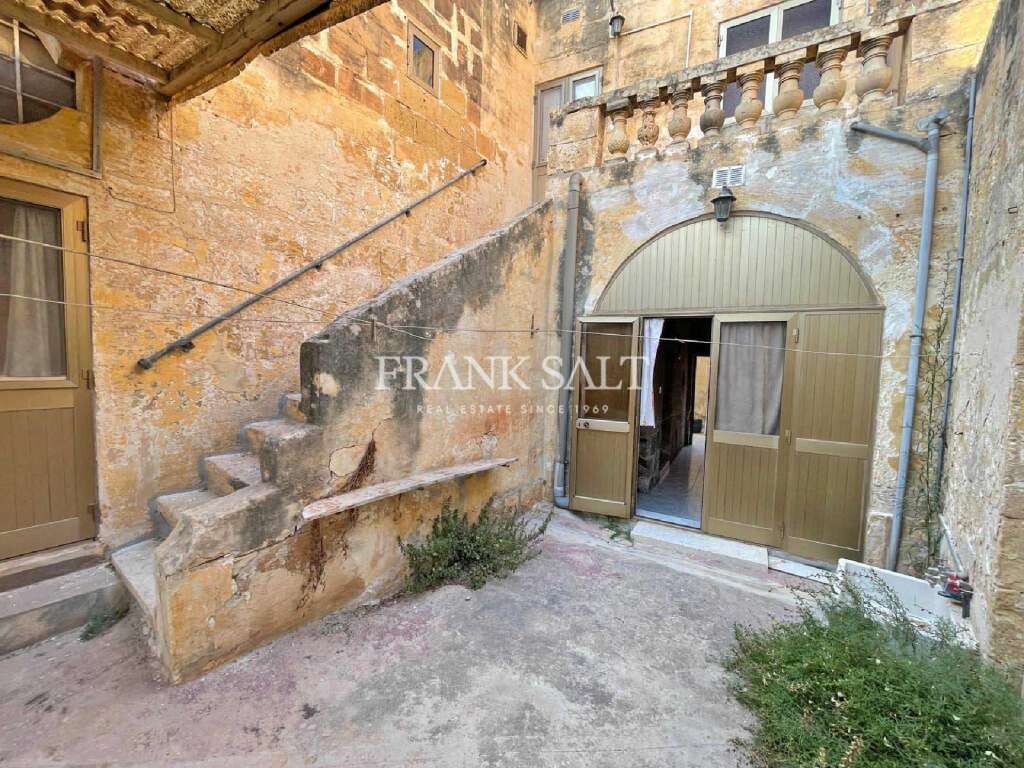 Zurrieq, 3 Bedrooms Bedrooms, ,For Sale,FRSA-425371