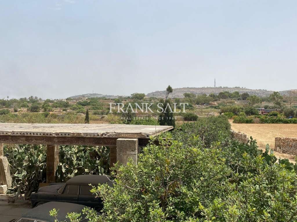 Naxxar, 5 Bedrooms Bedrooms, ,1 BathroomBathrooms,For Sale,FRSA-353622