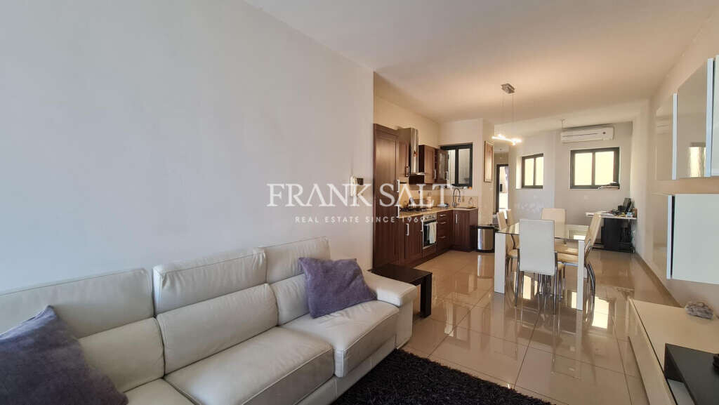 Mosta, 3 Bedrooms Bedrooms, ,1 BathroomBathrooms,For Sale,FRSA-511229