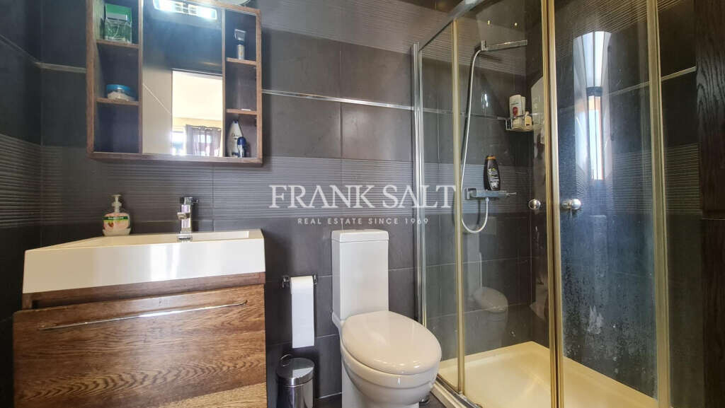 Mosta, 3 Bedrooms Bedrooms, ,1 BathroomBathrooms,For Sale,FRSA-511229