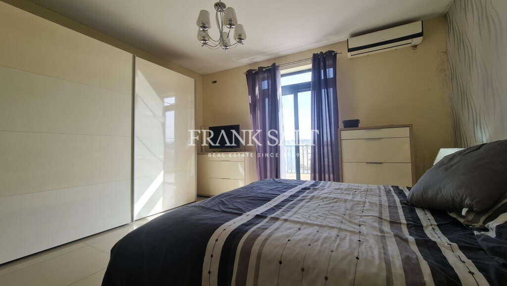 Mosta, 3 Bedrooms Bedrooms, ,1 BathroomBathrooms,For Sale,FRSA-511229