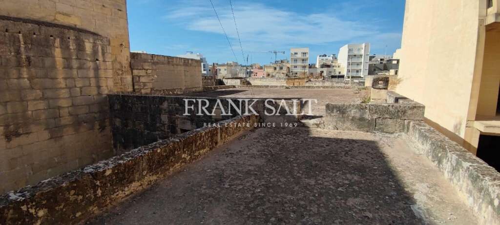 Qormi, 4 Bedrooms Bedrooms, ,For Sale,FRSA-425266