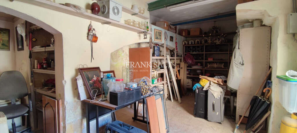 Qormi, 4 Bedrooms Bedrooms, ,For Sale,FRSA-425258