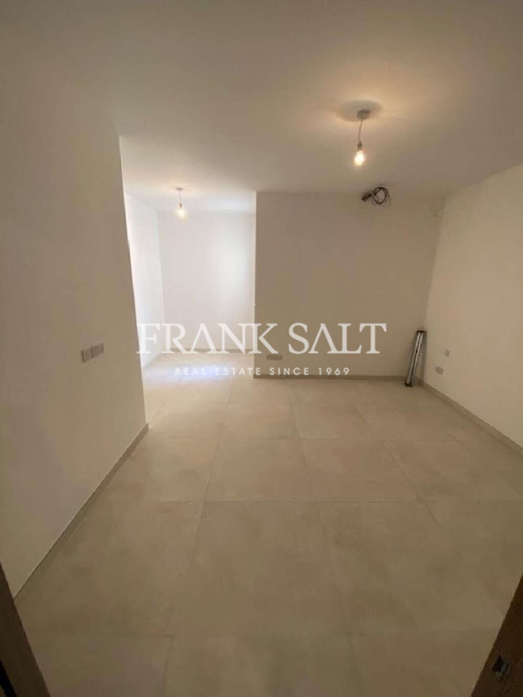 Sliema, 2 Bedrooms Bedrooms, ,For Sale,FRSA-043006