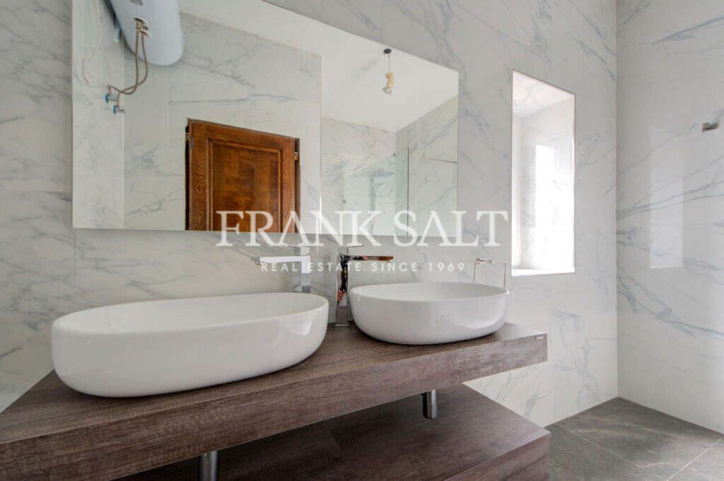 Sliema, 2 Bedrooms Bedrooms, ,2 BathroomsBathrooms,For Sale,FRSA-321601