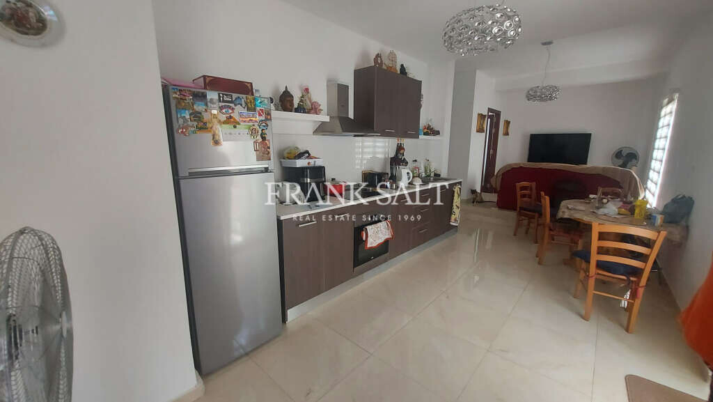 Birzebbugia, 2 Bedrooms Bedrooms, ,For Sale,FRSA-321606