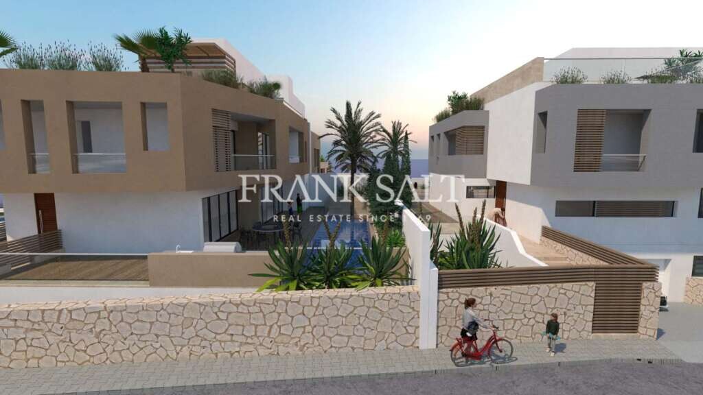 Madliena, 3 Bedrooms Bedrooms, ,3 BathroomsBathrooms,For Sale,FRSA-916416