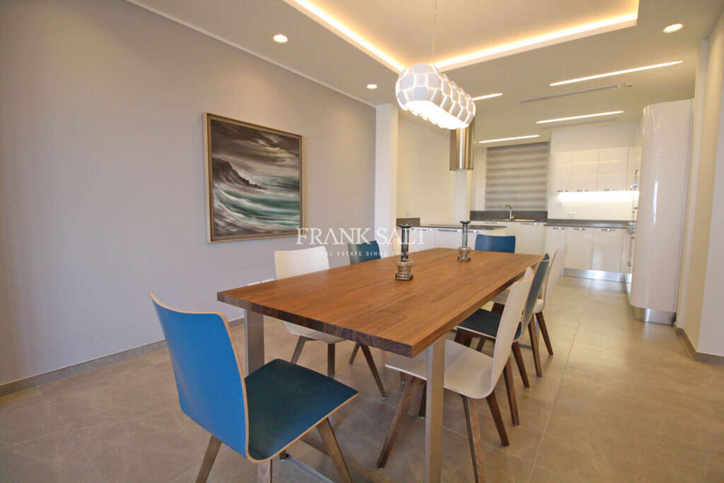 Sliema, 3 Bedrooms Bedrooms, ,1 BathroomBathrooms,For Sale,FRSA-319398