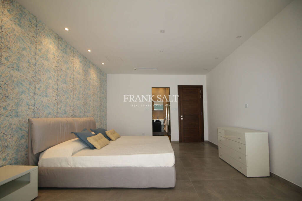 Sliema, 3 Bedrooms Bedrooms, ,1 BathroomBathrooms,For Sale,FRSA-319398