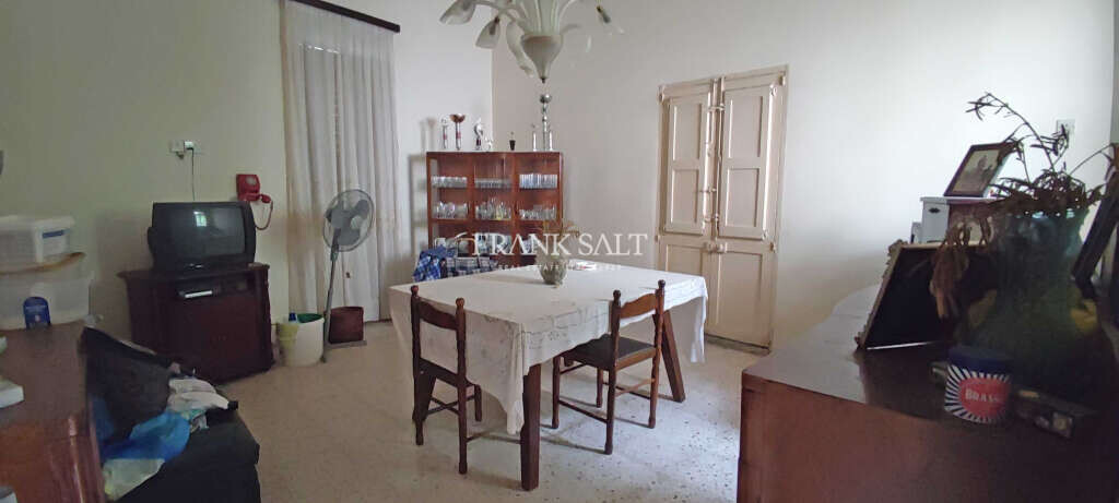 Marsa, 4 Bedrooms Bedrooms, ,1 BathroomBathrooms,For Sale,FRSA-425153