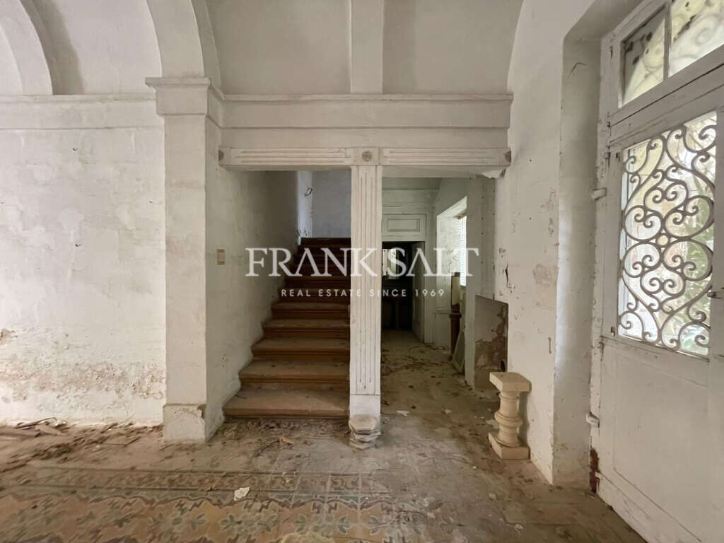 Attard, 3 Bedrooms Bedrooms, ,1 BathroomBathrooms,For Sale,FRSA-042788