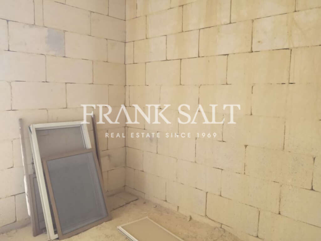 Marsalforn, Gozo, 1 Bedroom Bedrooms, ,1 BathroomBathrooms,For Sale,FRSA-160239