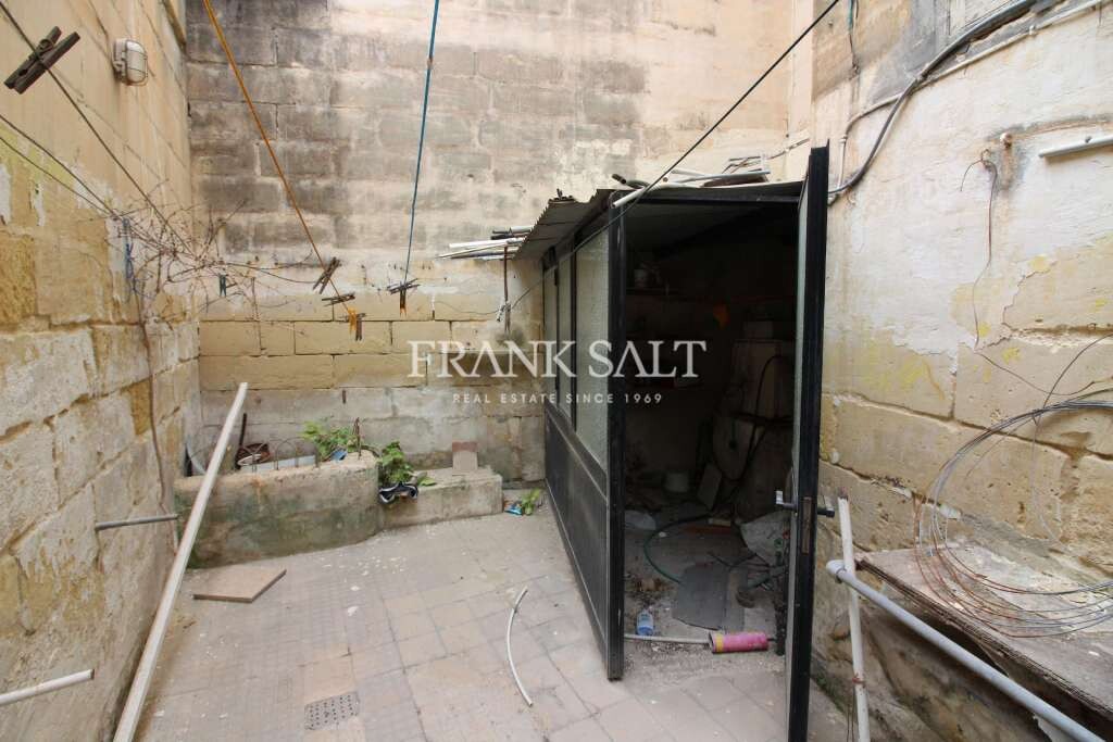 Hamrun, 4 Bedrooms Bedrooms, ,For Sale,FRSA-619209