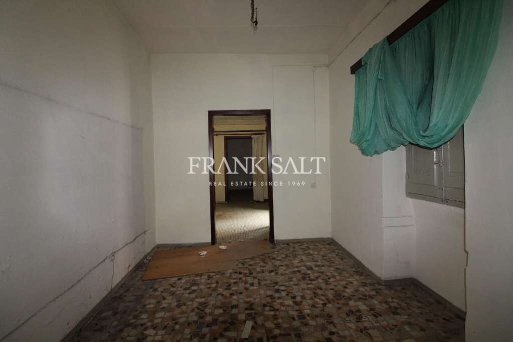 Hamrun, 4 Bedrooms Bedrooms, ,4 BathroomsBathrooms,For Sale,FRSA-619208