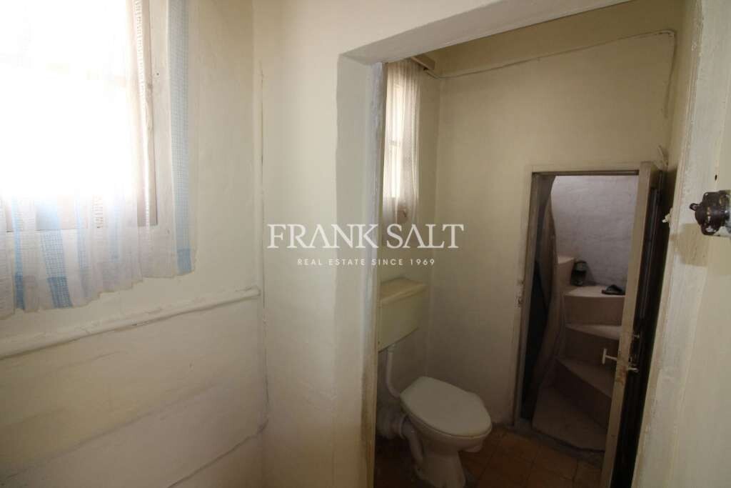 Hamrun, 4 Bedrooms Bedrooms, ,4 BathroomsBathrooms,For Sale,FRSA-619208