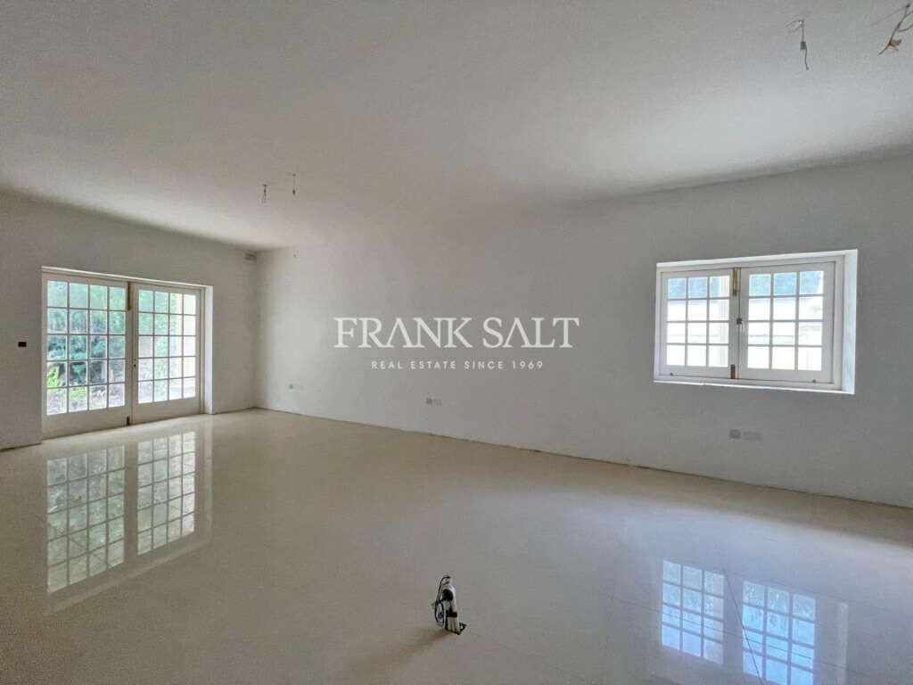 Mellieha, 5 Bedrooms Bedrooms, ,3 BathroomsBathrooms,For Sale,FRSA-042172