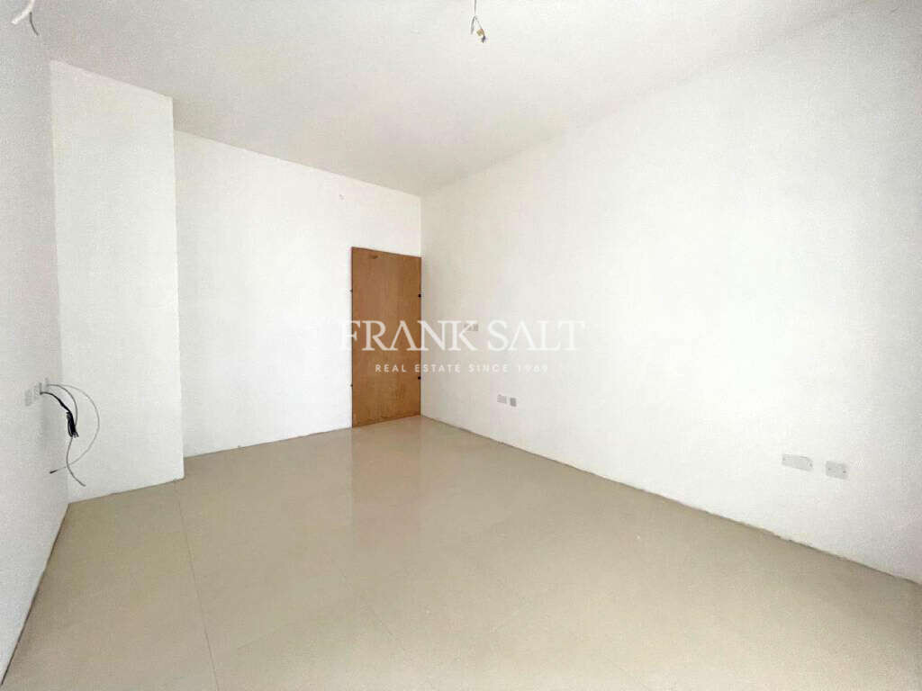 Mellieha, 5 Bedrooms Bedrooms, ,3 BathroomsBathrooms,For Sale,FRSA-042172