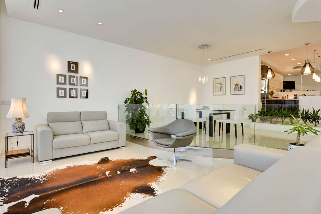 Portomaso, 3 Bedrooms Bedrooms, ,2 BathroomsBathrooms,For Sale,FRSA-916377