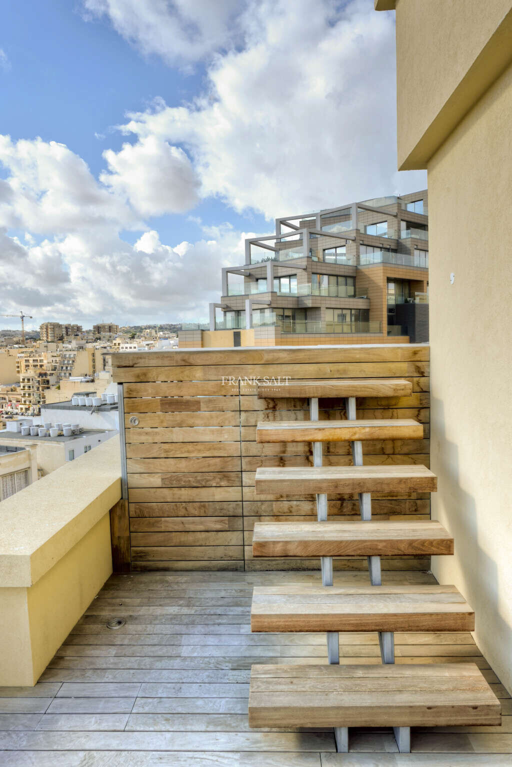 Portomaso, 3 Bedrooms Bedrooms, ,2 BathroomsBathrooms,For Sale,FRSA-916377