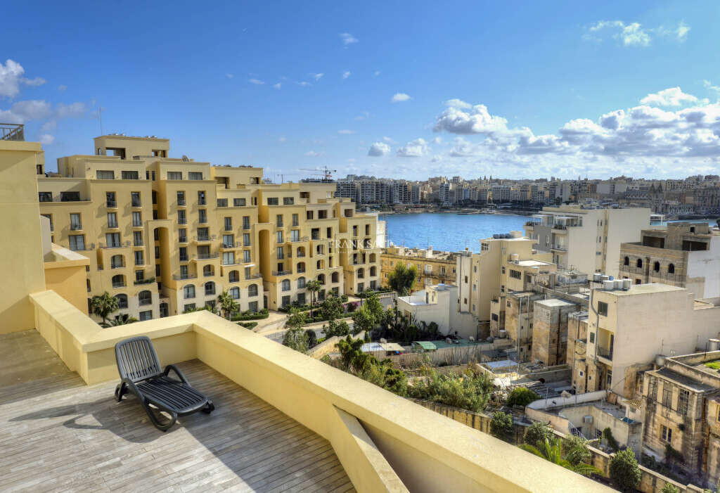 Portomaso, 3 Bedrooms Bedrooms, ,2 BathroomsBathrooms,For Sale,FRSA-916377