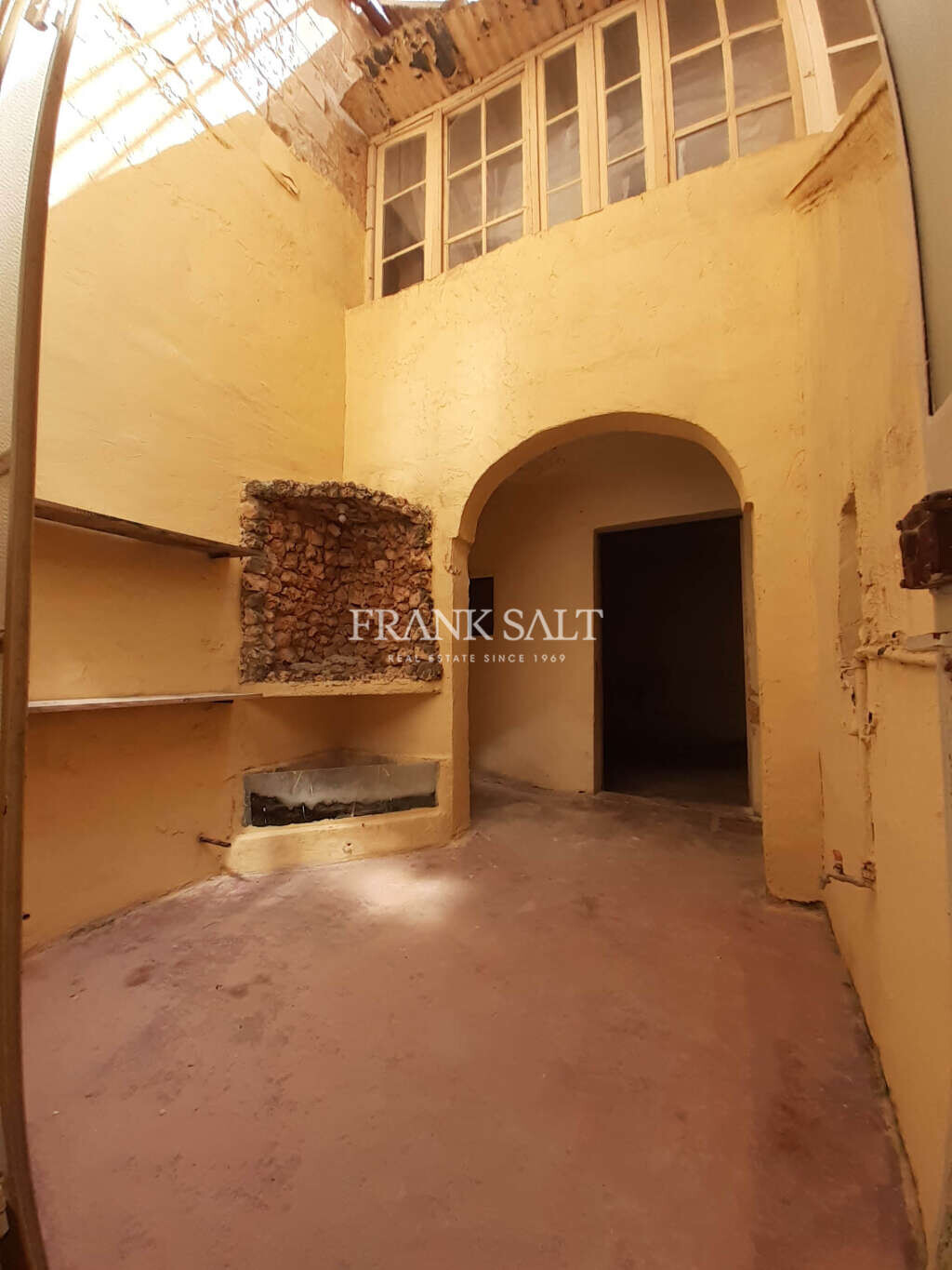 Qormi, 4 Bedrooms Bedrooms, ,2 BathroomsBathrooms,For Sale,FRSA-916344