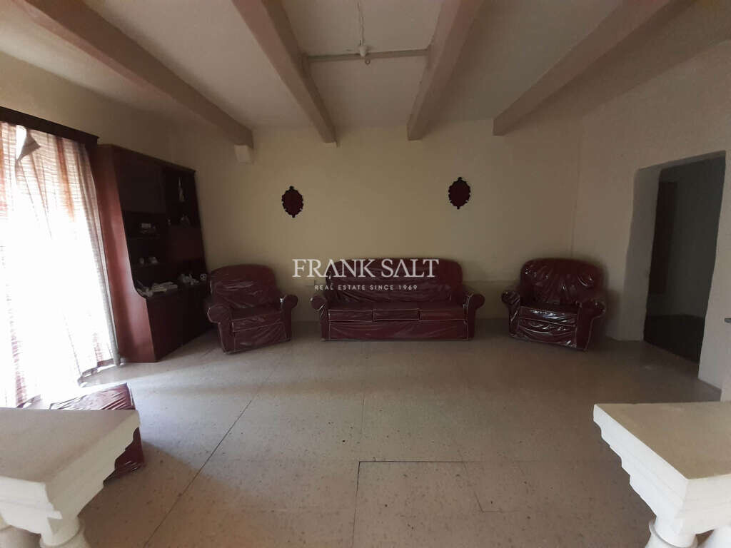 Qormi, 4 Bedrooms Bedrooms, ,2 BathroomsBathrooms,For Sale,FRSA-916344