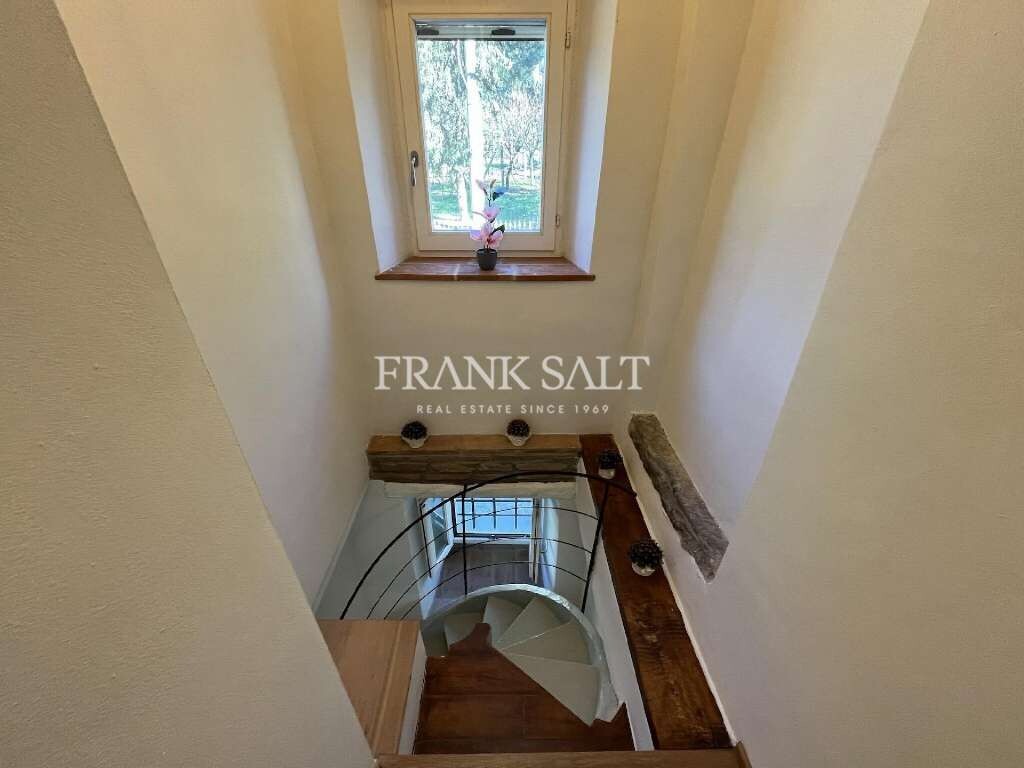 Tuscany, Arezzo, 2 Bedrooms Bedrooms, ,1 BathroomBathrooms,For Sale,FRSA-424962