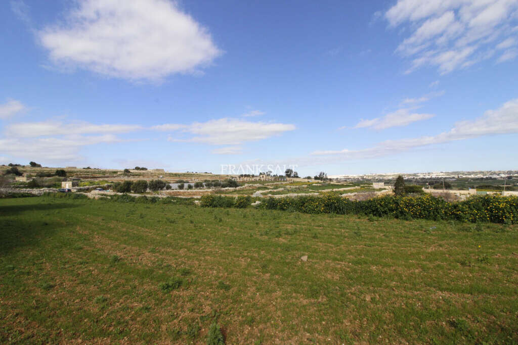 Zebbug, 3 Bedrooms Bedrooms, ,1 BathroomBathrooms,For Sale,FRSA-042654