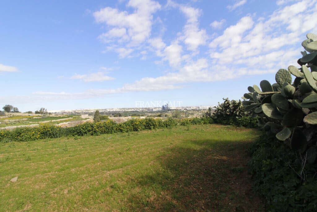 Zebbug, 3 Bedrooms Bedrooms, ,1 BathroomBathrooms,For Sale,FRSA-042654