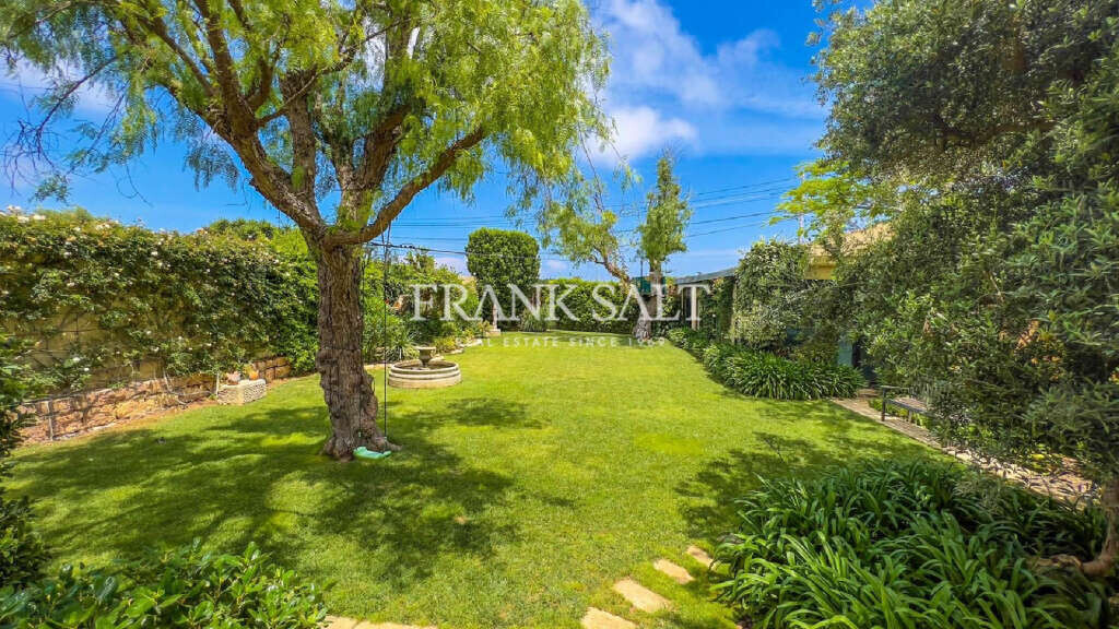 Madliena, 3 Bedrooms Bedrooms, ,3 BathroomsBathrooms,For Sale,FRSA-453435