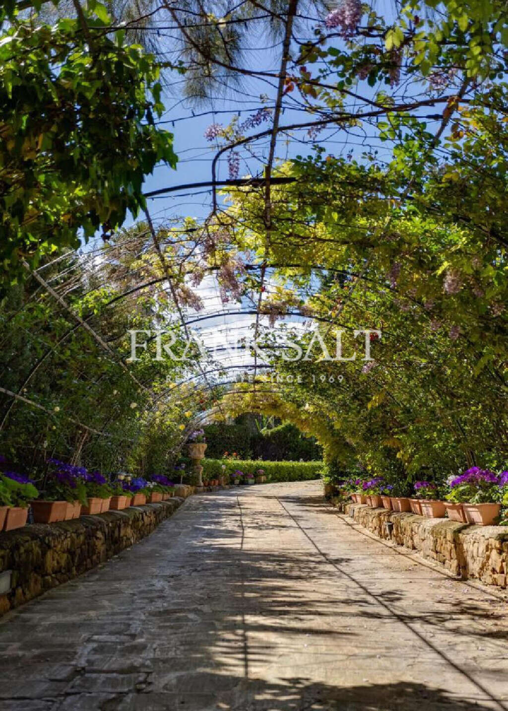 Madliena, 3 Bedrooms Bedrooms, ,3 BathroomsBathrooms,For Sale,FRSA-453435