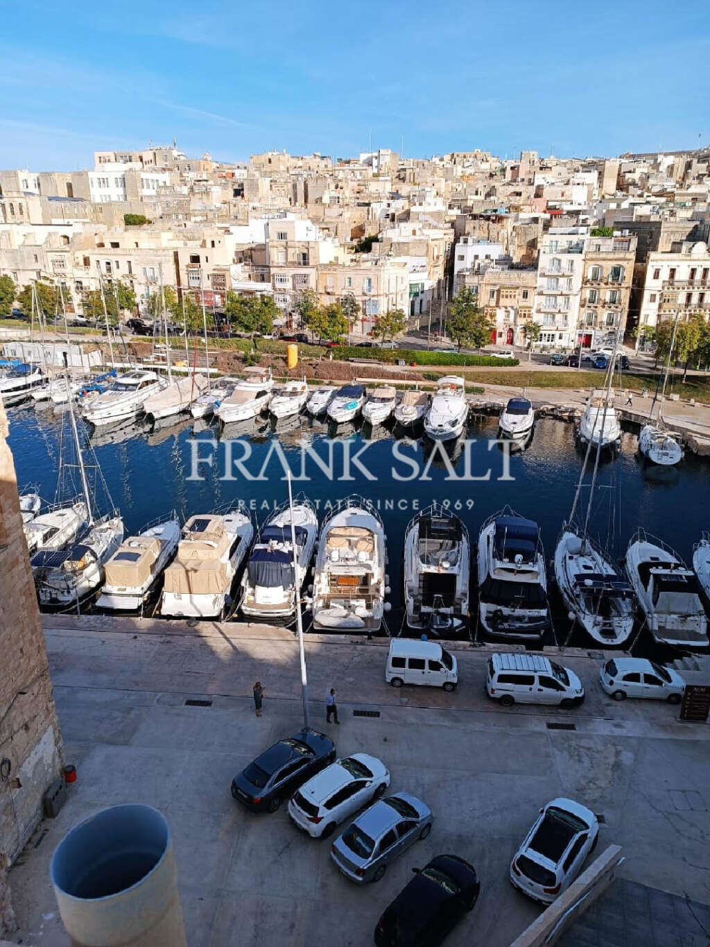 Cospicua, 3 Bedrooms Bedrooms, ,For Sale,FRSA-321463