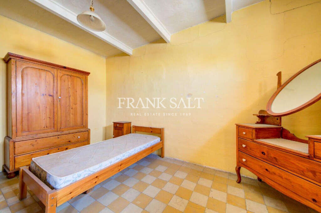 Cospicua, 3 Bedrooms Bedrooms, ,For Sale,FRSA-321463