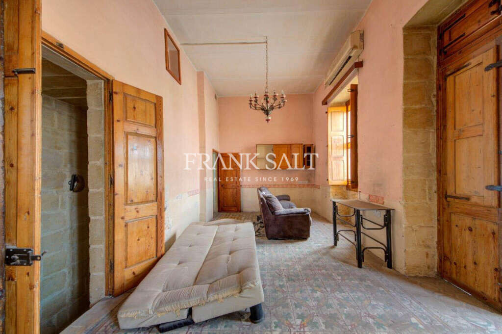 Cospicua, 3 Bedrooms Bedrooms, ,For Sale,FRSA-321463