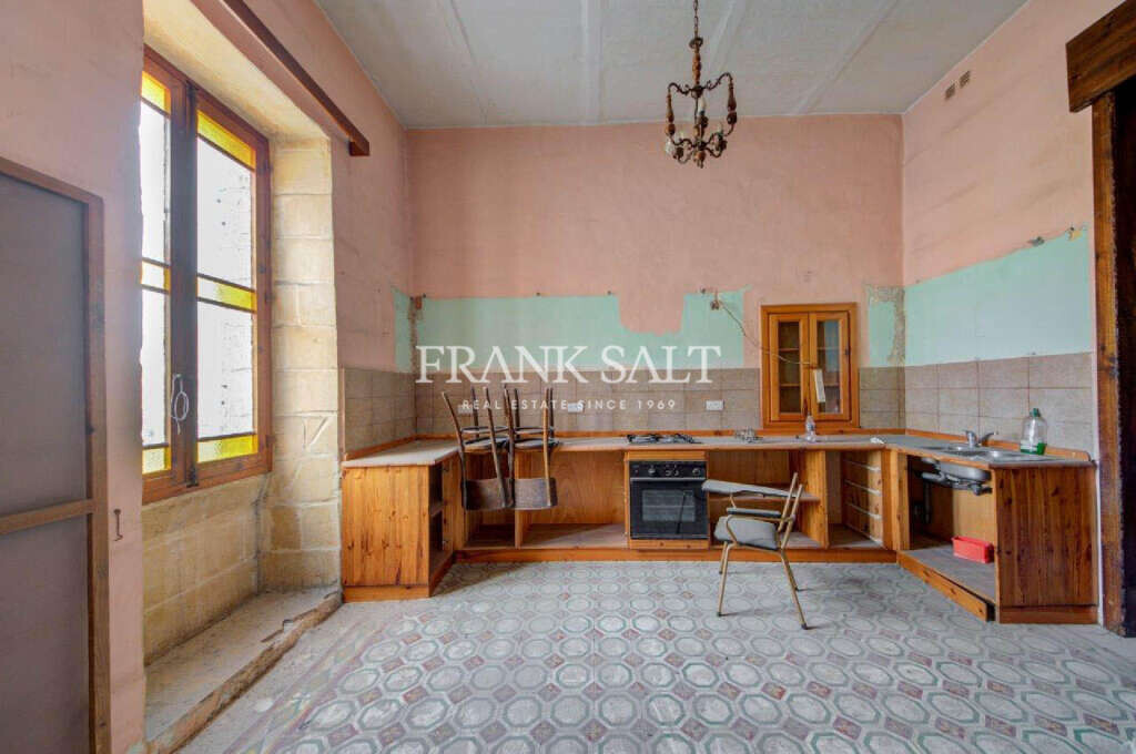 Cospicua, 3 Bedrooms Bedrooms, ,For Sale,FRSA-321463