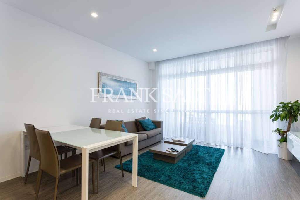 Sliema, 3 Bedrooms Bedrooms, ,2 BathroomsBathrooms,For Sale,FRSA-816515