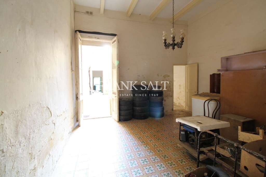 Qrendi, 3 Bedrooms Bedrooms, ,1 BathroomBathrooms,For Sale,FRSA-424856