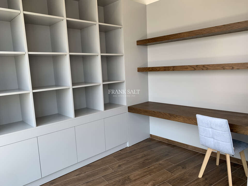 Portomaso, 2 Bedrooms Bedrooms, ,1 BathroomBathrooms,For Sale,FRSA-916346