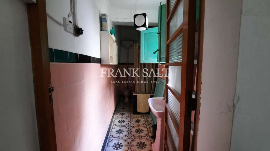 Marsalforn, Gozo, 2 Bedrooms Bedrooms, ,1 BathroomBathrooms,For Sale,FRSA-160132