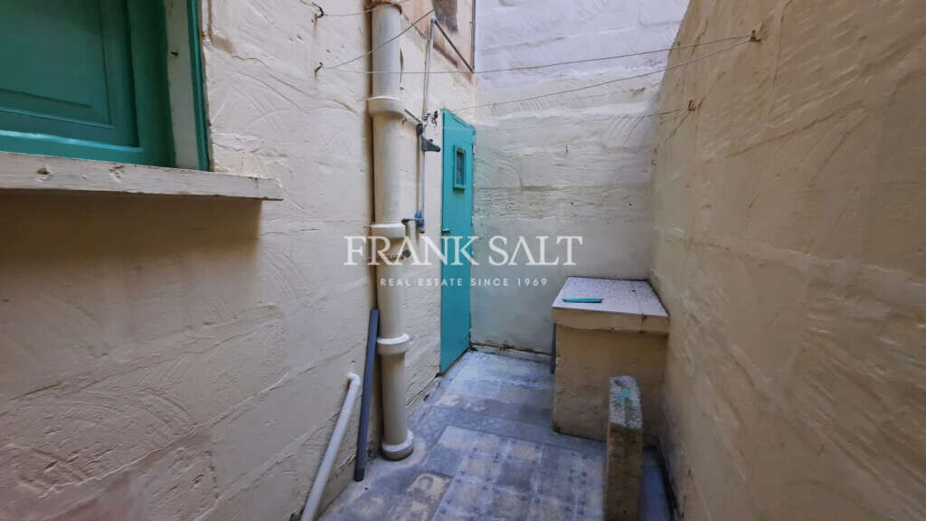 Marsalforn, Gozo, 2 Bedrooms Bedrooms, ,1 BathroomBathrooms,For Sale,FRSA-160132