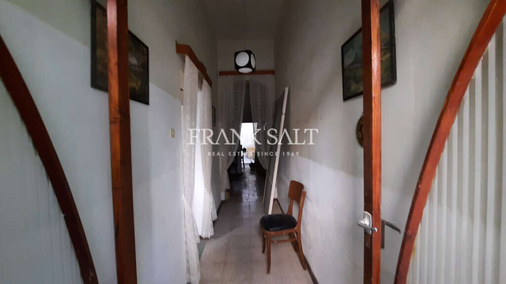 Marsalforn, Gozo, 2 Bedrooms Bedrooms, ,1 BathroomBathrooms,For Sale,FRSA-160132