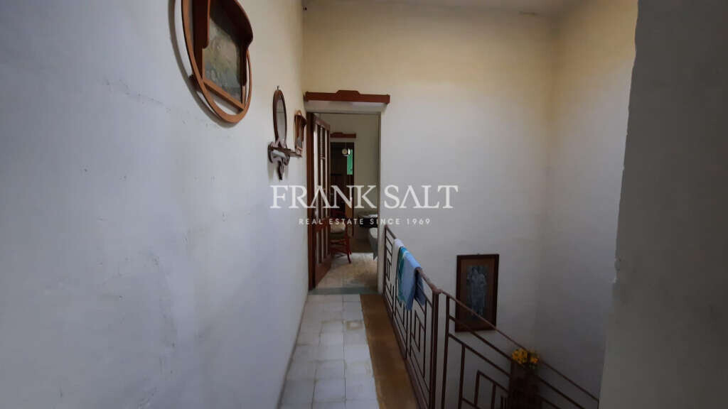 Marsalforn, Gozo, 2 Bedrooms Bedrooms, ,1 BathroomBathrooms,For Sale,FRSA-160132